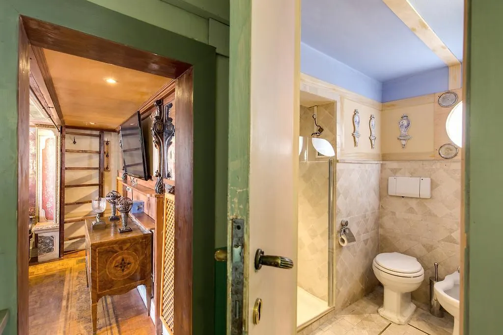 Campo De Fiori Baroque Apartment Rome Italy